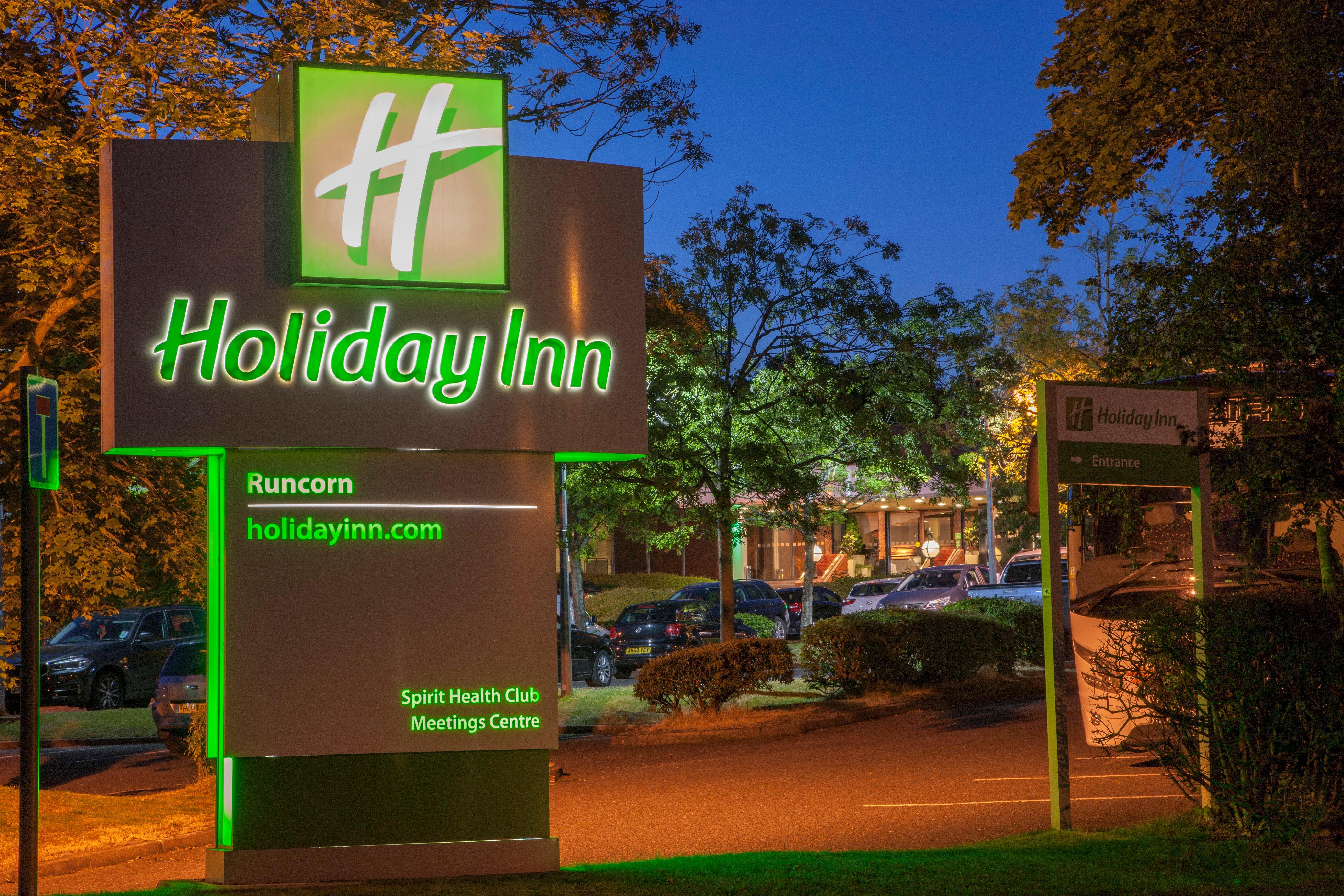 Holiday Inn Runcorn M56 Junction 12, An Ihg Hotel Dış mekan fotoğraf